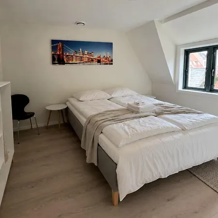 Apartament White *